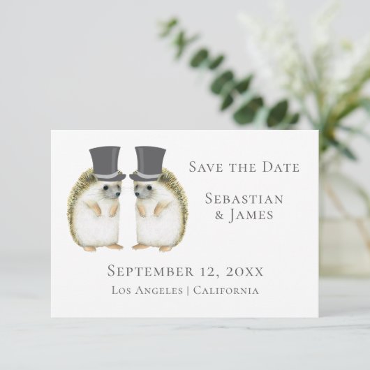 Cute Gay Wedding Hedgel Couple Save the Date (Staand voorkant)