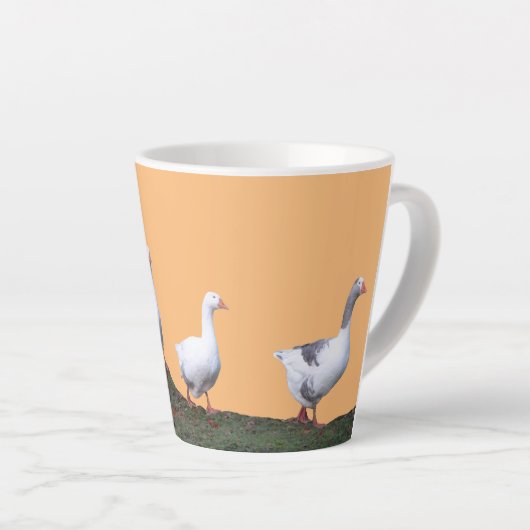 Cute Geese Cust. Oranje latte Mok (Rechterhoek)
