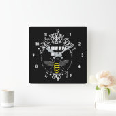 Cute Geïnspireerd koningin-bijenmeisje Fun Graphi Vierkante Klok (Huis)