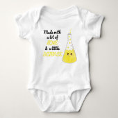 Cute gemaakt met liefde en wetenschap Beaker wordt Romper (Voorkant)