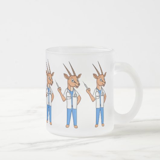 Cute Gemsbok antelope dokter cartoon Matglas Koffiemok (Rechts)