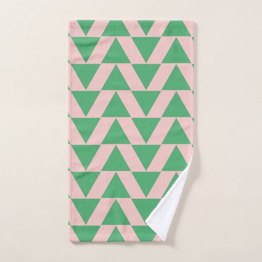 Cute Geometric Triangle Pattern in Roze and Green Bad Handdoek (Handdoek)