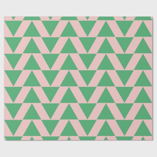 Cute Geometric Triangle Pattern in Roze and Green Cadeaupapier (Vlak)