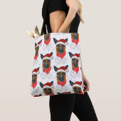 Cute German Shepherd Dog Christmas Pattern Tote Bag (Dichtbij)