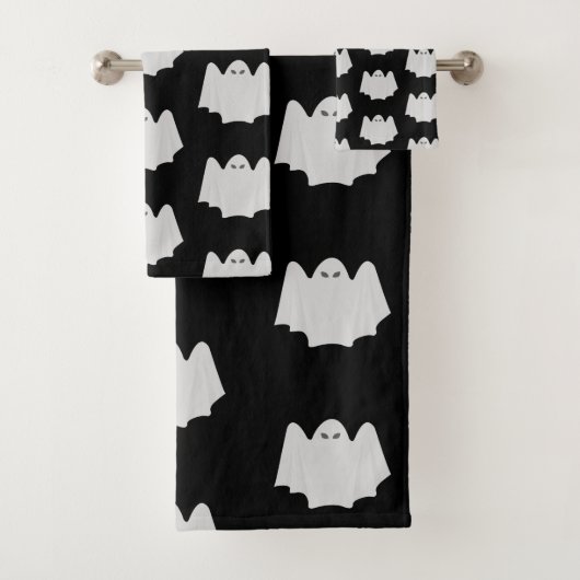 Cute Ghost Halloween Black en White Pattern Bad Handdoek (Insitu)