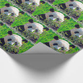 Cute Giant Panda-Beer met lekkere bamboe-bladeren Cadeaupapier (Hoek)
