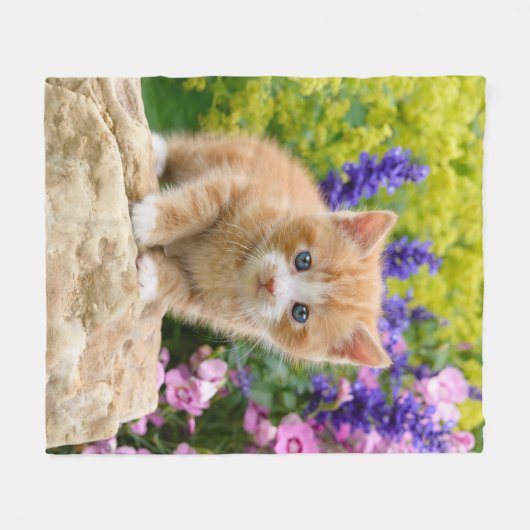 Cute Ginger Cat Kitten in Flowery Garden - Comfy Fleece Deken (Voorkant (Horizontaal))