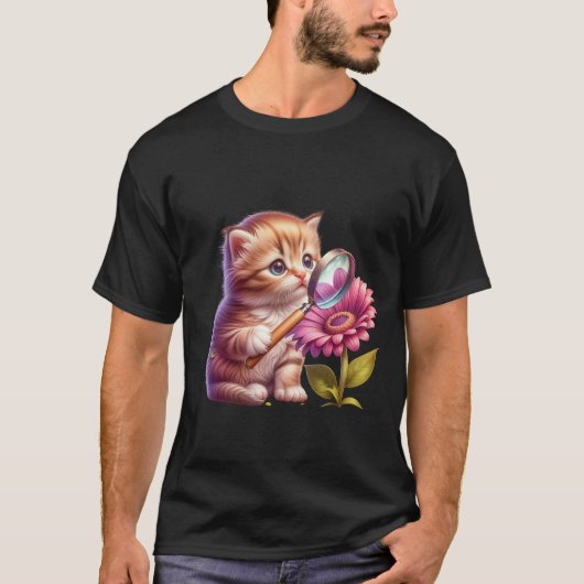 Cute Ginger Kitten with Magnifying Glass Art  ✨🐾 T-shirt (Voorkant)