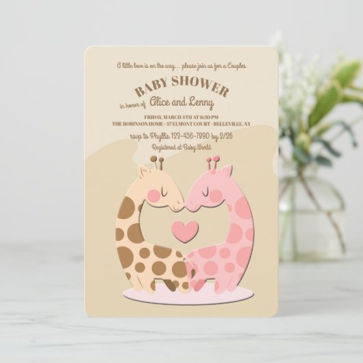 Cute Giraffe Couple Baby shower Invitation Kaart (Staand voorkant)