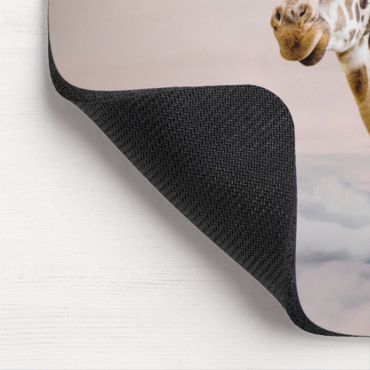 Cute giraffe head in wolken muismat (Hoek)