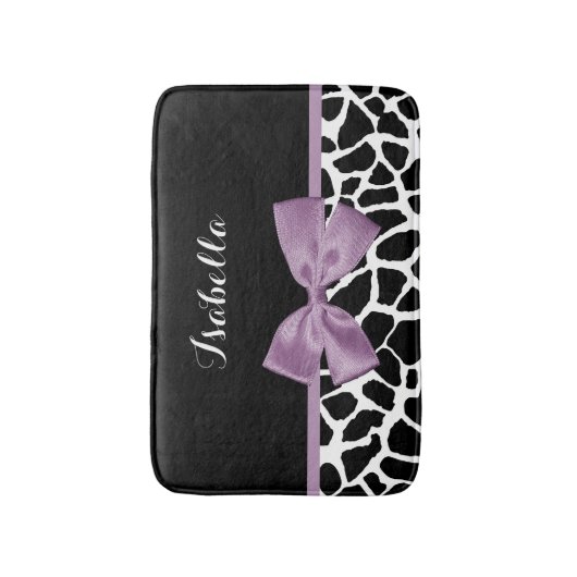 Cute Giraffe Print Lavender Paars Bow met naam Badmat (Voorkant Verticaal)
