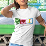 Cute Giraffe T-shirt<br><div class="desc">Giraffe van Peace Love. groen vredesteken, rood hart en cartoon giraffe.</div>
