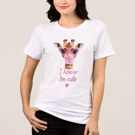 Cute Giraffe T-Shirt – “Ik weet dat ik schattig be (Voorkant)
