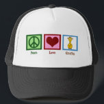Cute Giraffe Trucker Pet<br><div class="desc">Giraffe van Peace Love.  groen vredesteken,  rood hart en cartoon giraffe.</div>