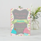 Cute girl Cupcake Birthday Invite Kaart (Staand voorkant)