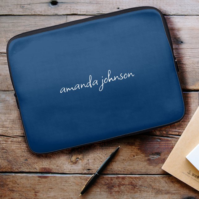 Cute Girly Modern Blue Monogram Cursive Full Name Laptop Sleeve (Creator heeft geüpload)