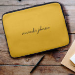 Cute Girly Modern Yellow Monogram Cursive Name Laptop Sleeve<br><div class="desc">Een prachtige mosterdgele achtergrond met een prachtig krullend monogram.</div>