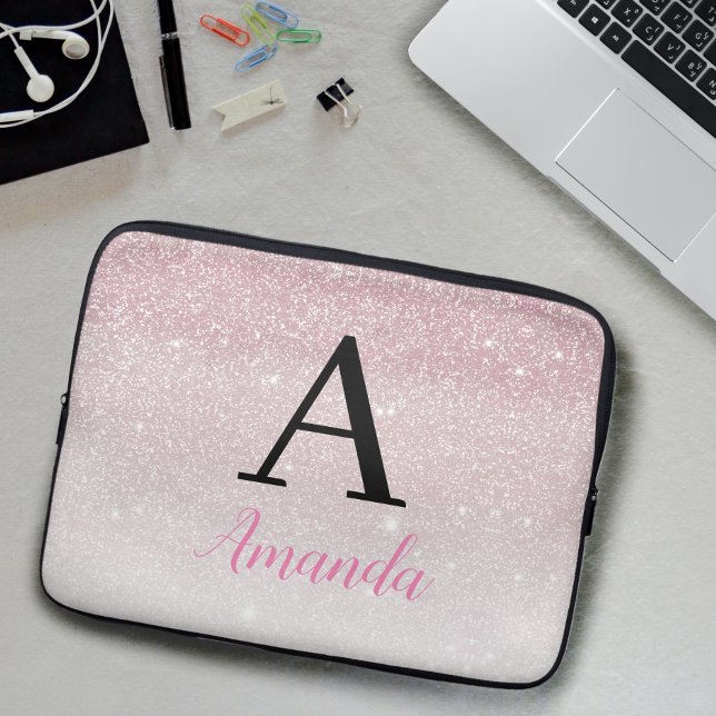 Cute Girly Pink Monogram Jouw naam toevoegen + Ini Laptop Sleeve (Creator heeft geüpload)