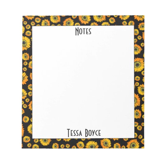 Cute Girly Rustic Yellow Sunflower Monogrammed Notitieblok (Voorkant)