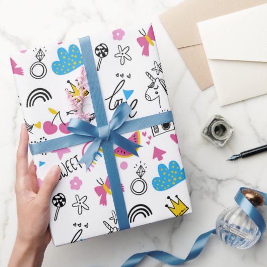 Cute Girly Unicorn Rainbow Hearts Whimsical Cadeaupapier (Geschenken)