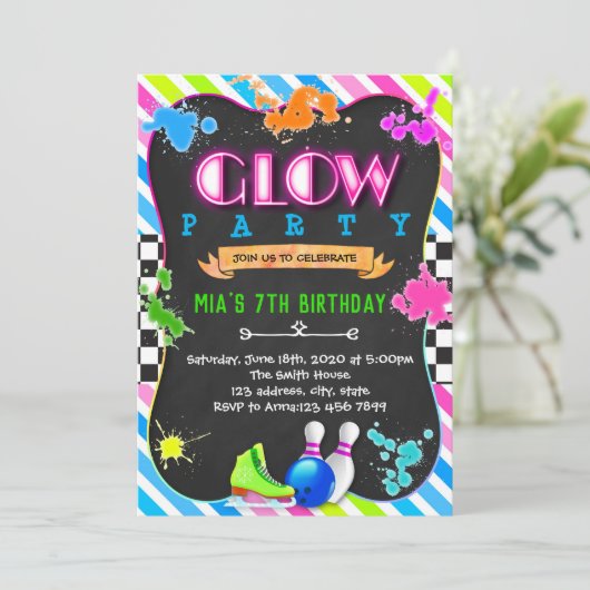 Cute glow party verjaardaguitnodiging kaart (Staand voorkant)