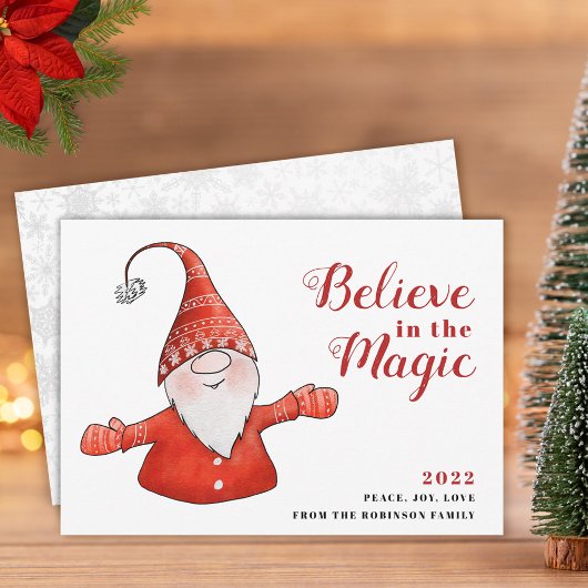 Cute Gnome Believe in de Magic Red Kerstmis Feestdagenkaart