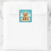 Cute Golden Puppy at Sunny Beach Scene Vierkante Sticker (Tas)