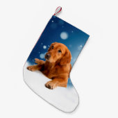 Cute Golden Retriever Dog Sitting in sneeuwtranen Kleine Kerstsok (Voorkant (Hangend))