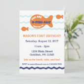 Cute Goldfish Birthday-uitnodiging Kaart (Staand voorkant)