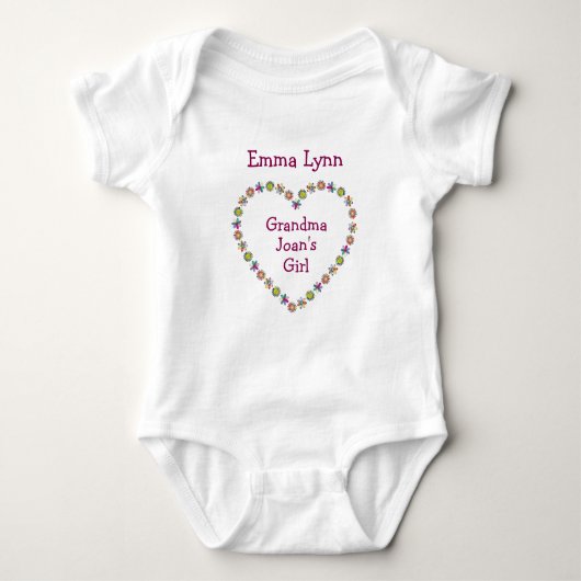 Cute Grandma's Girl Flower Heart Personalize Names Romper (Voorkant)