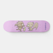 Cute grappige eekhoorns cartoon illustratie persoonlijk skateboard (Horizontaal)
