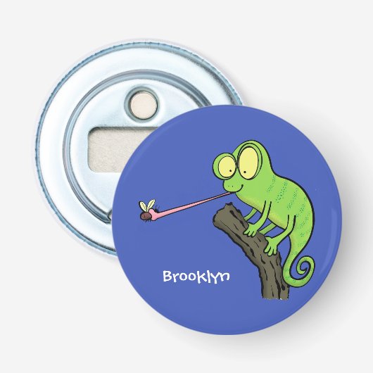 Cute grappige groene chameleon lizard cartoon button flesopener (Voorkant)