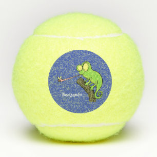 Cute grappige groene chameleon lizard cartoon tennisballen