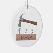 Cute, grappige hamer en nagels cartoon illustratie keramisch ornament (Rechts)