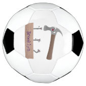 Cute, grappige hamer en nagels cartoon illustratie voetbal (Gedraaid)