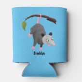 Cute grappige opossum aan de cartoon van de tak blikjeskoeler (Achterkant)