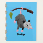 Cute grappige opossum aan de cartoon van de tak planner (Voorkant)
