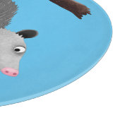 Cute grappige opossum aan de cartoon van de tak snijplank (Hoek)