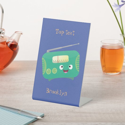 Cute grappige retro radio cartoon reclamebord met voetstuk (Insitu)