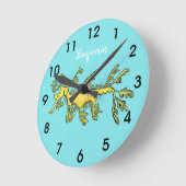 Cute grappige zee draak cartoon illustratie ronde klok (Hoek)