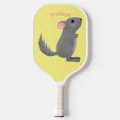 Cute gray chinchilla cartoon illustratie pickleball paddle (Achterkant)