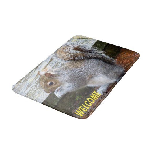 Cute Gray Squirrel Badmat (Gekanteld)