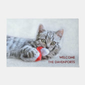 Cute Gray Tabby Cat met kerstPet Xmas Deurmat (Voorkant)