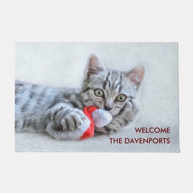Cute Gray Tabby Cat met kerstPet Xmas Deurmat (Voorkant)