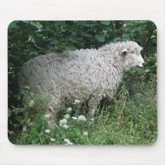Cute Greedy Sheep Eating Mousepad Muismat (Voorkant)