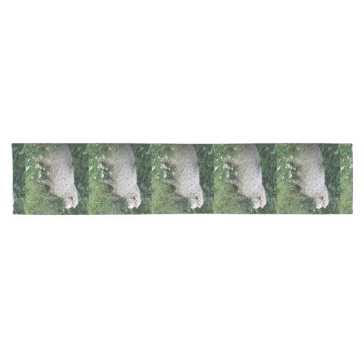 Cute Greedy Sheep Eating Table Runner Korte Tafelloper (Horizontaal)