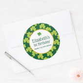 Cute Green Clover Shamrock Pattern Birthday Ronde Sticker (Envelop)