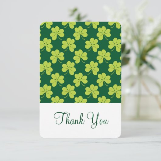 Cute Green Clover Shamrock Pattern Hartelijk dank Bedankkaart (Staand voorkant)