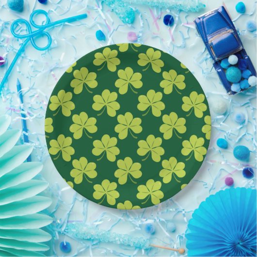 Cute Green Clover Shamrock Pattern Papieren Bordje (Feest)