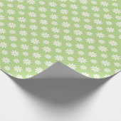 Cute Green Daisies Floral Pattern Cadeaupapier (Hoek)